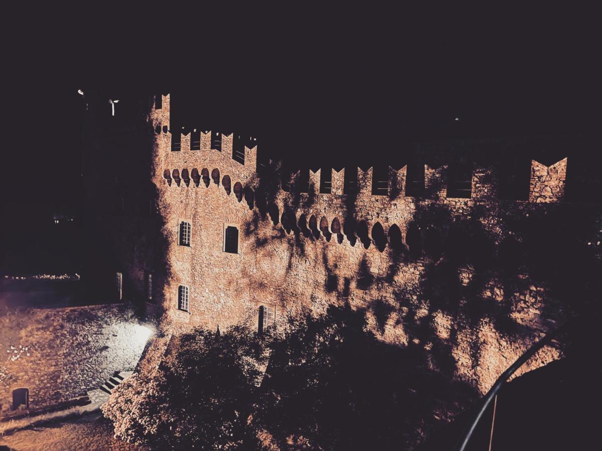 Castello Malaspina Di Fosdinovo Ξενοδοχείο Εξωτερικό φωτογραφία